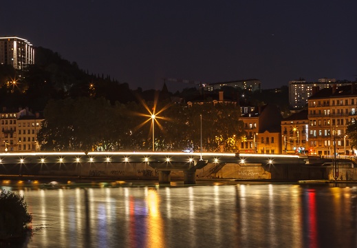 Pont Clémenceau, de nuit