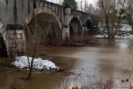 Pont du chemin de fer sur l'Azergues