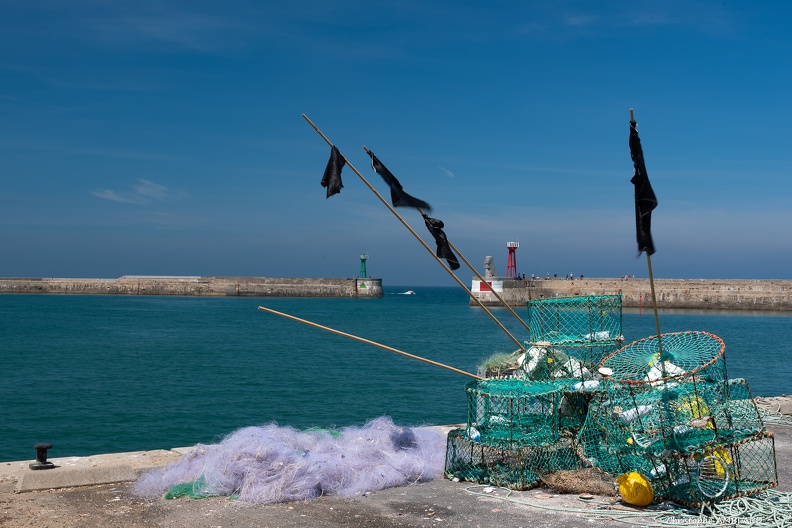 Casiers  Port en Bessin (1).JPG