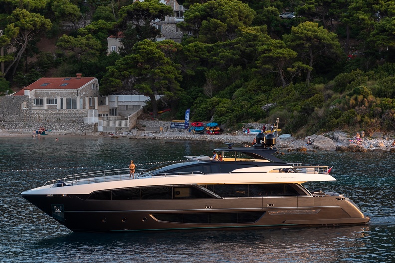 Dubrovnik Yatch (1).jpg